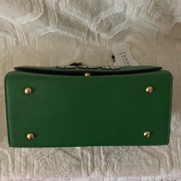 Handle/Crossbody - Picture 5 of 7